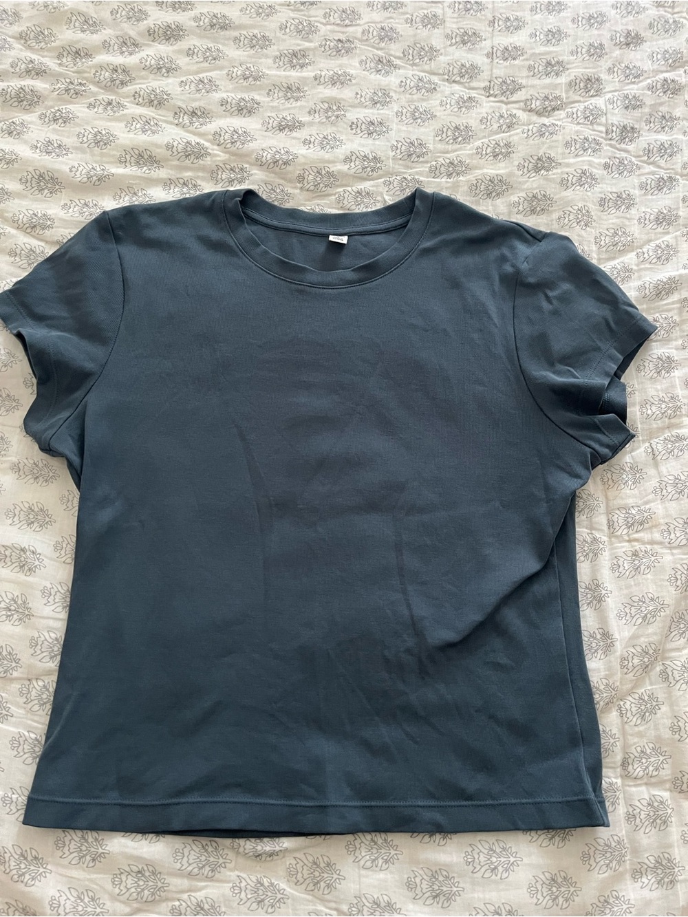 Uniqlo Women's Short-Sleeve Crew Tee in Teal